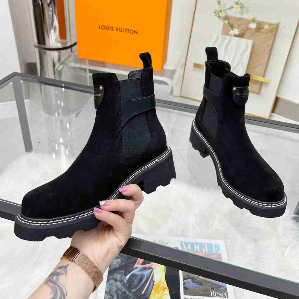 Louis Vuitton LV Beaubourg Ankle Boot Suede In Black 1ACKCJ - Image 3