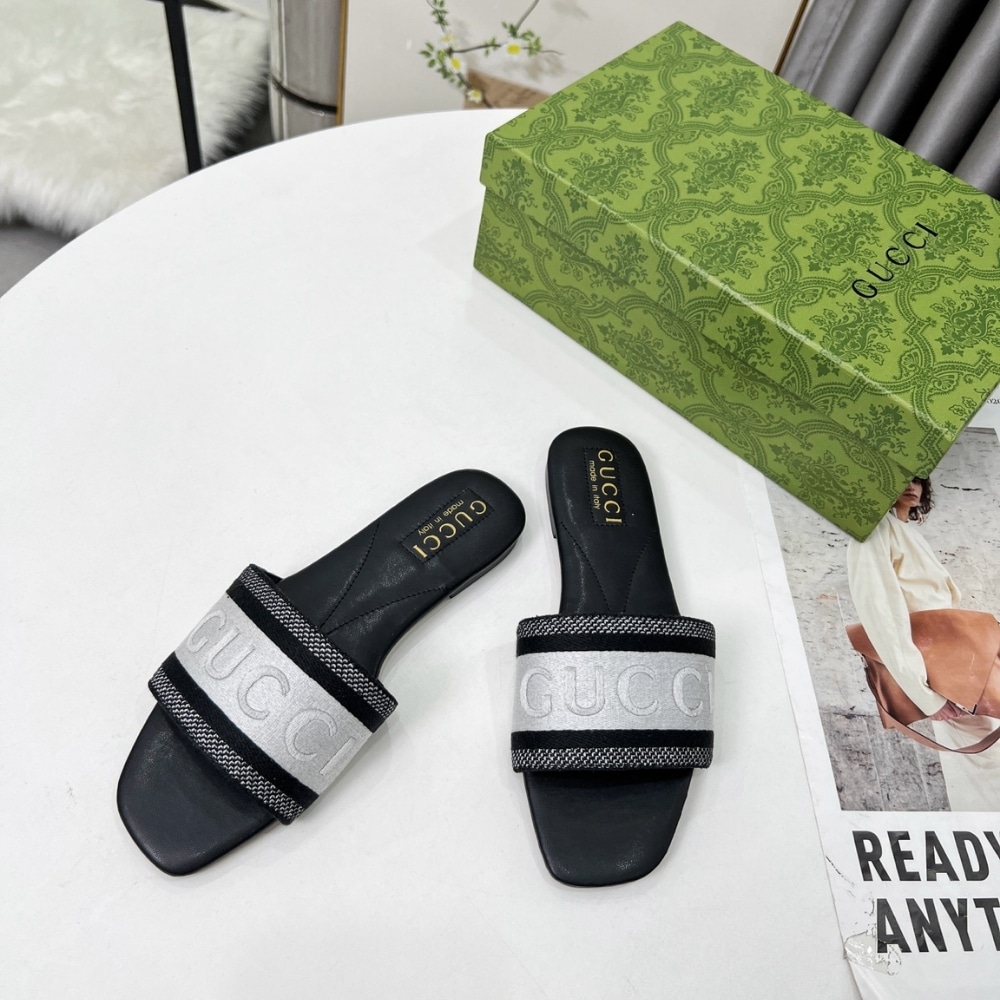 Gucci Women Slide Sandal With Web Black And White 817564 FAECG 8843 - Image 3