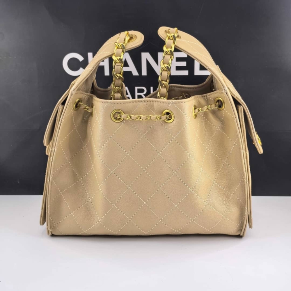 Chanel 25 Small Handbag Grained And Gold Tone Metal Beige 26cm - Image 4