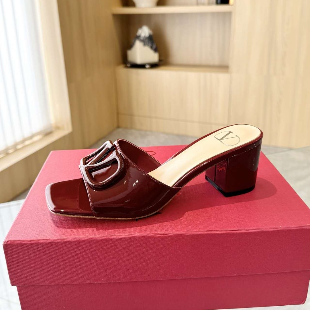 Valentino Vlogo Signature Slide Sandal Burgundy - Image 2