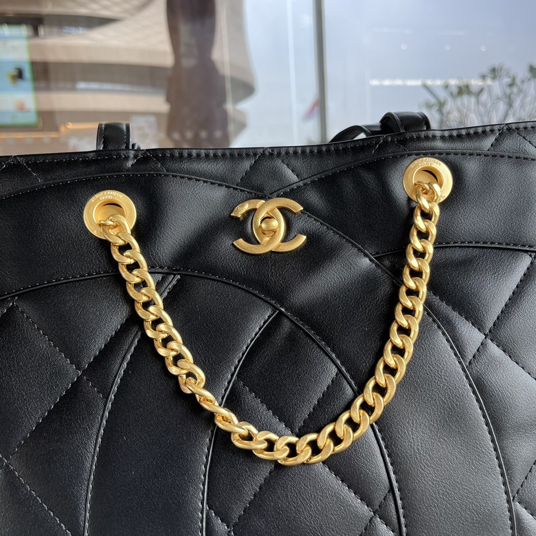 Chanel Cc Caviar Shopping Bag Black 37Cm - Image 5